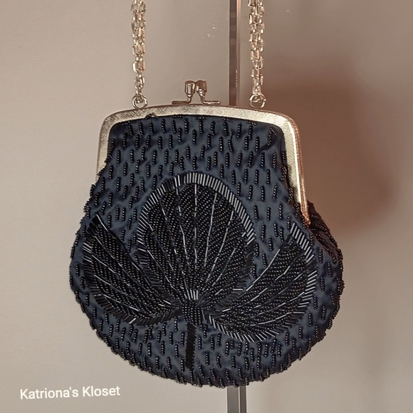 Vintage Handbags - Vintage Beaded Crossbody Shoulder Bag Made in Hong Kong